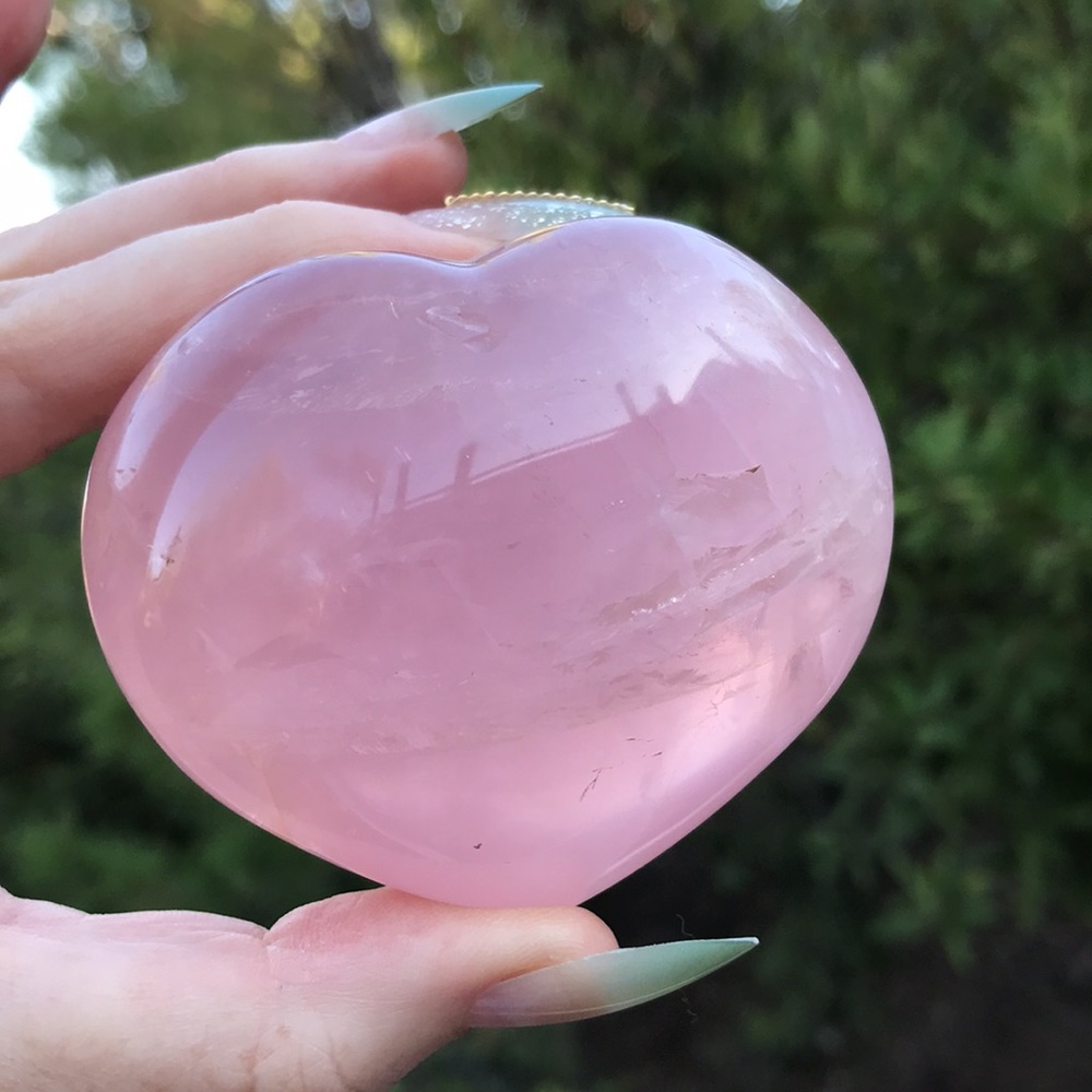 Rose Quartz crystal heart 6.8oz